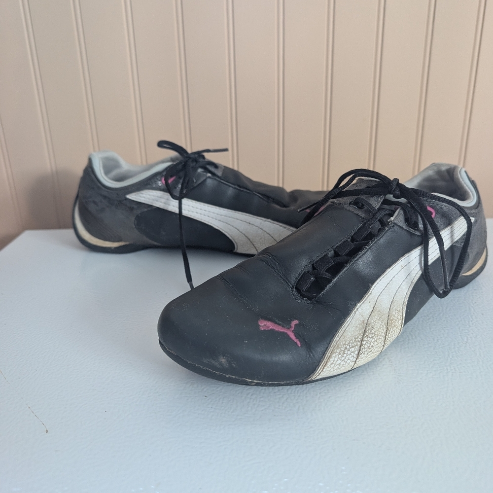 Puma Black & White Indoor Cleats with Pink Logo Women's Size 9